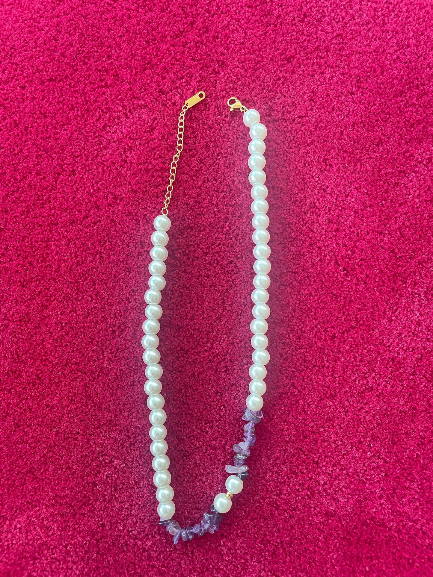 Collier en Faux Perles et Pierres Violettes