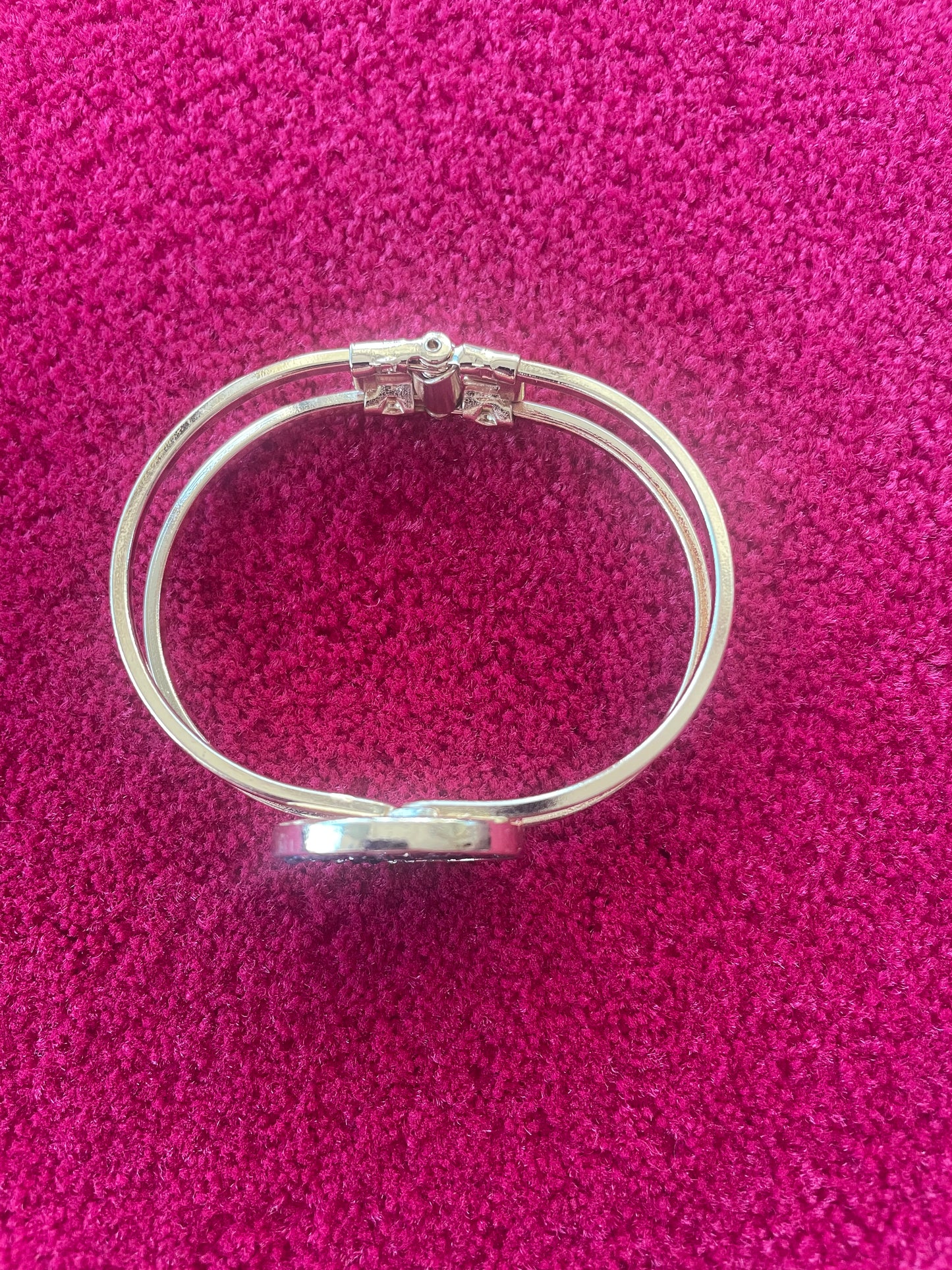 Bracelet Rigide Doré avec Strass Noirs et Blancs