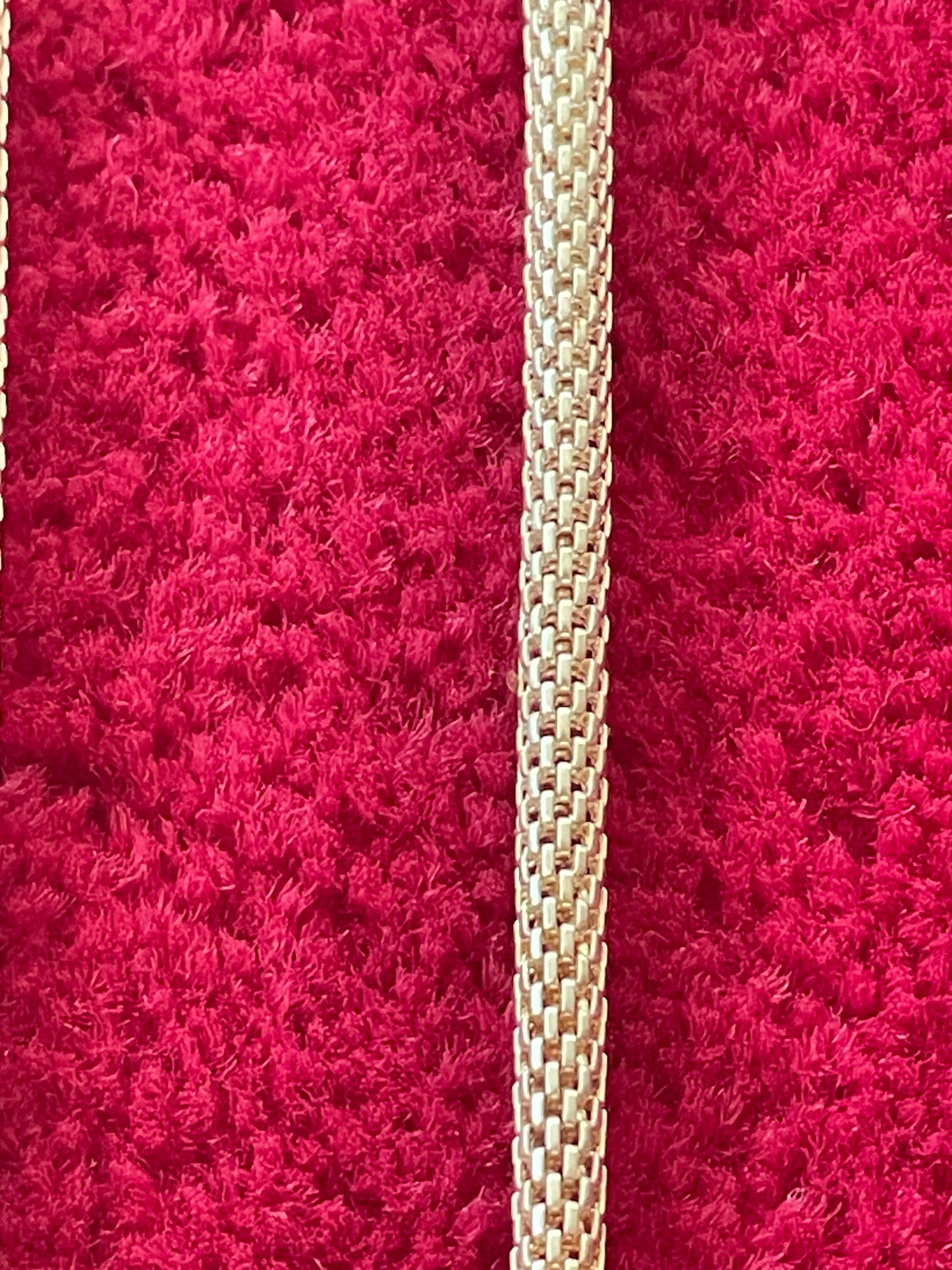 Collier Long Maille Serpent en Métal Doré