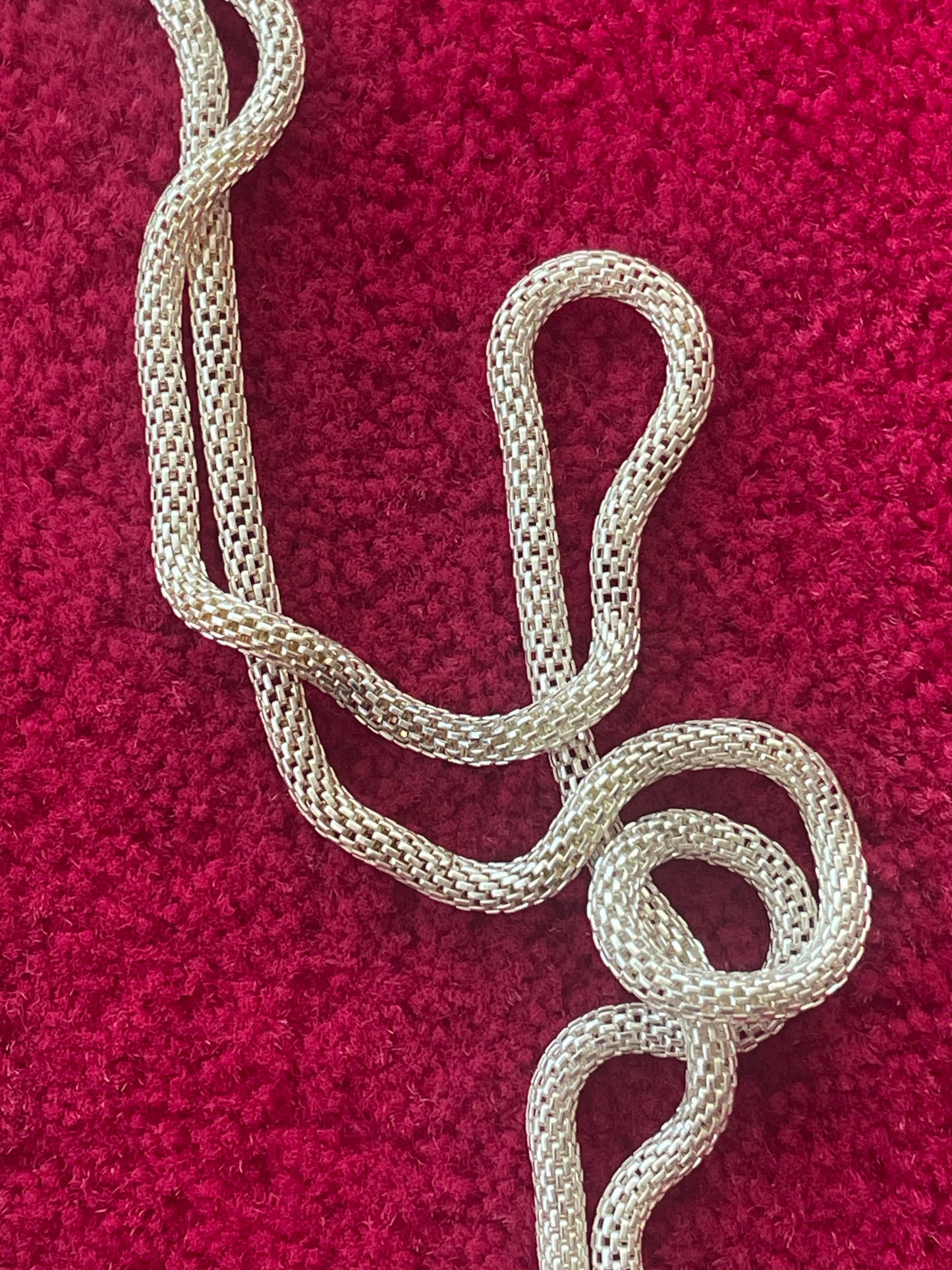 Collier Long Maille Serpent en Métal Doré