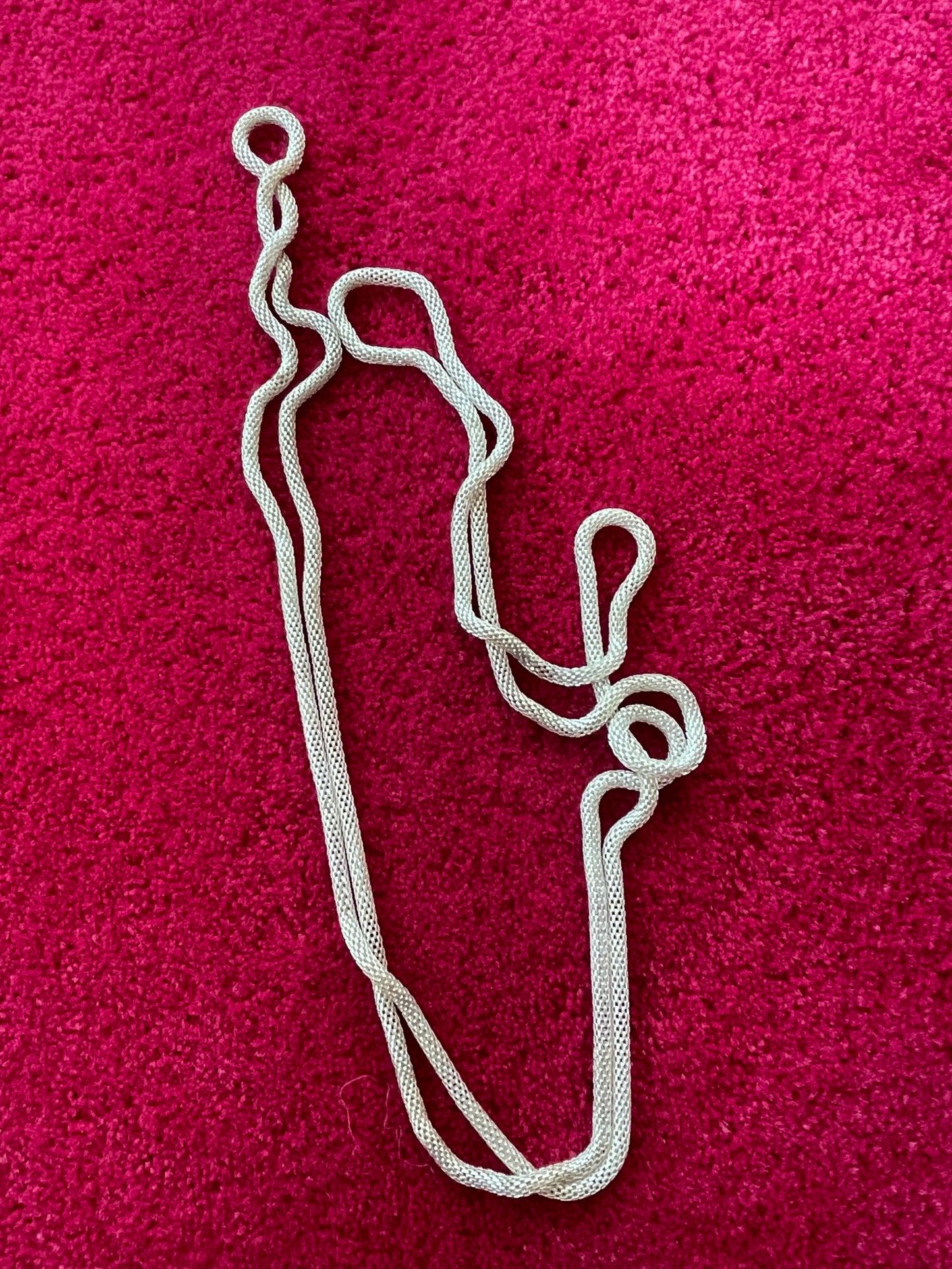 Collier Long Maille Serpent en Métal Doré