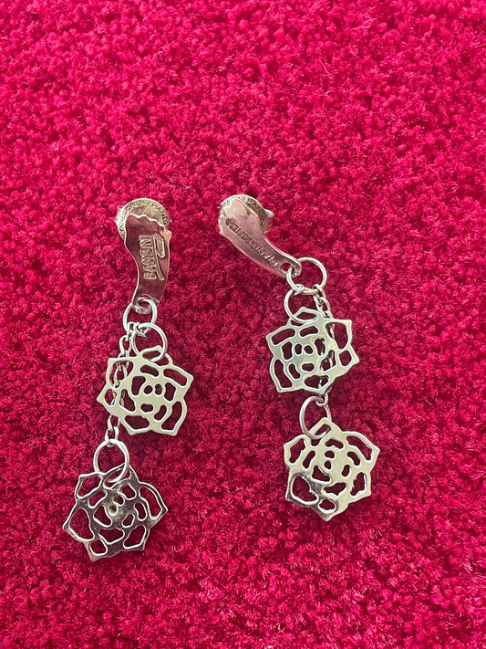 Boucles d’Oreilles Pendantes Roses en Argent